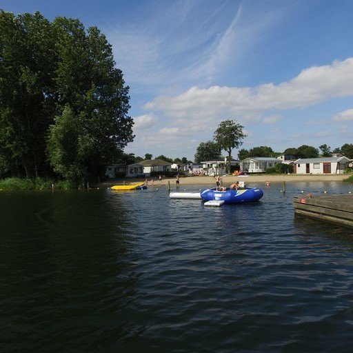 Camping & jachthaven De Meeuw, Brielle (hondvriendelijke camping) camping aan het water, 