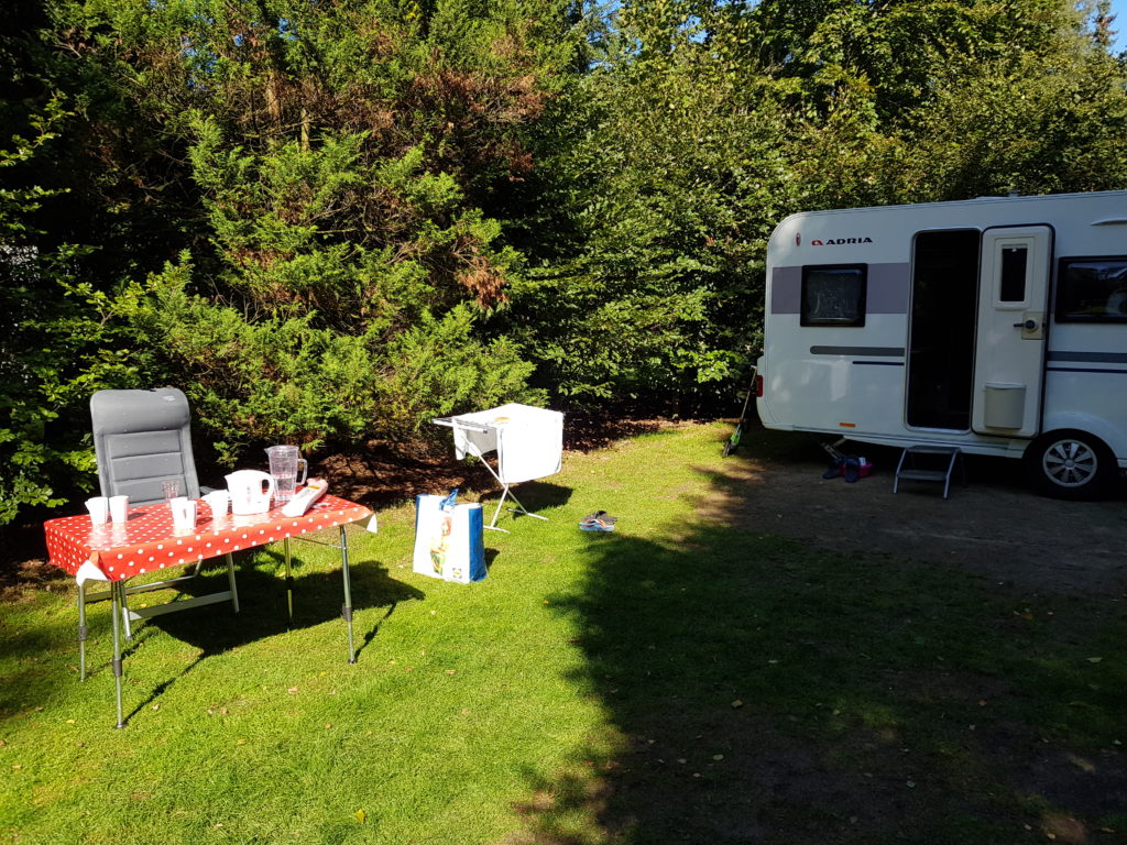 Ontbijten op camping De Paalberg, Ermelo