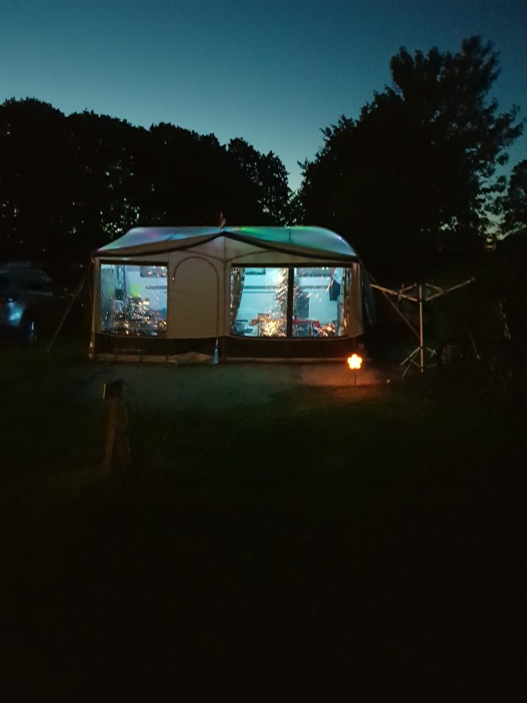 GOEDKOPE CAMPINGVERLICHTING / KAMPEERVERLICHTING