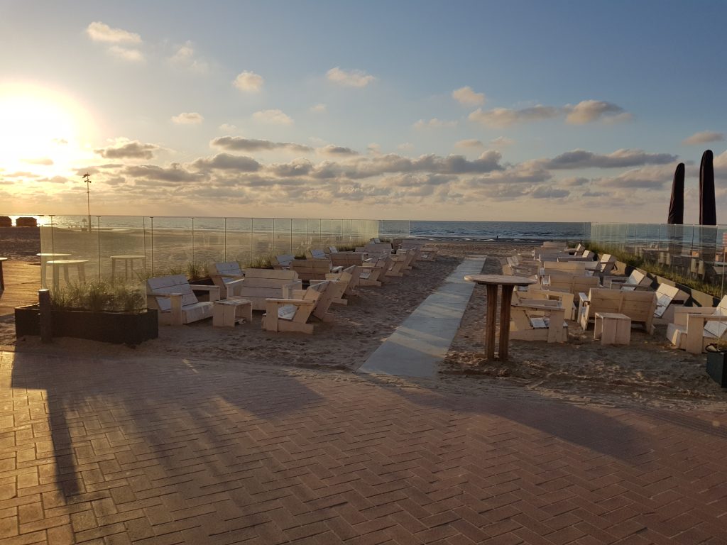 strand De Panne, terras De Panne