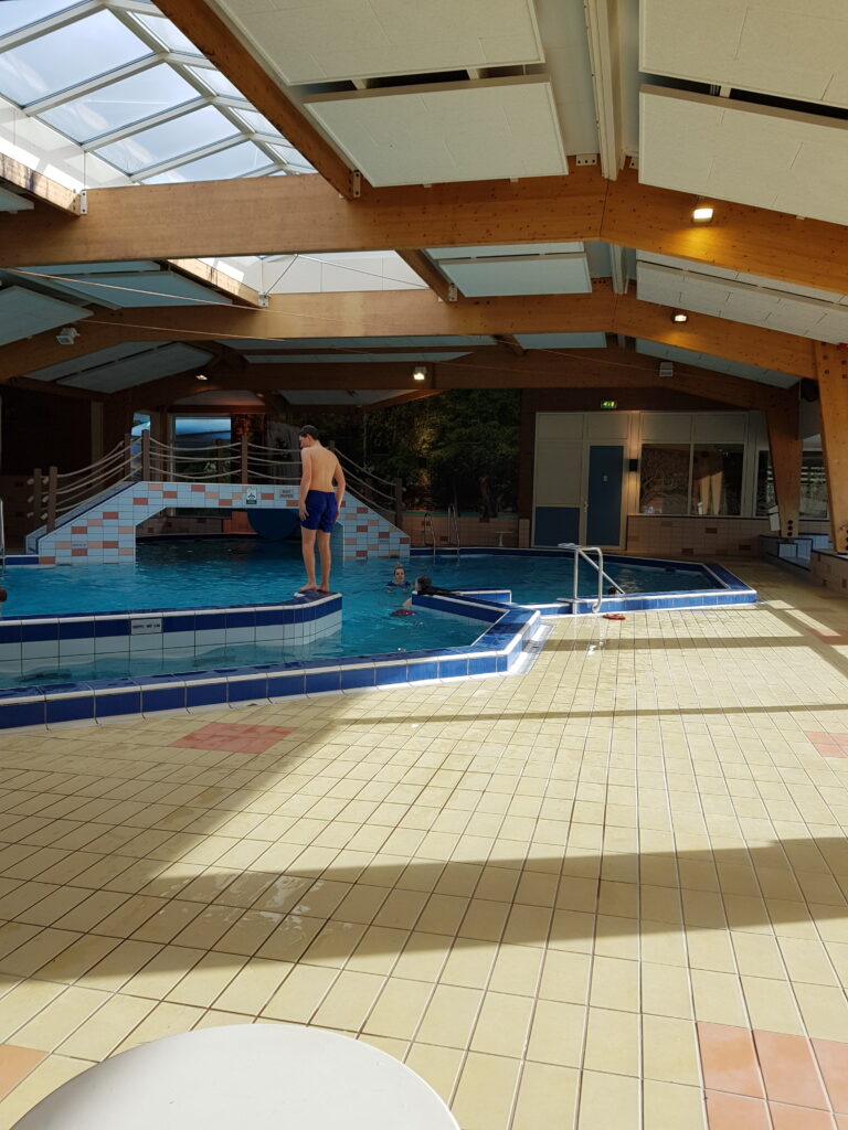verwarmd binnenzwembad camping / recreatiepark de Paalberg, Ermelo